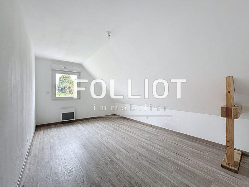 Maison - 90 m² - 5 pièces