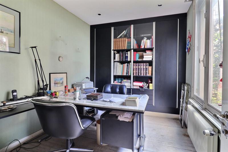 Duplex - 242 m² - 9 pièces