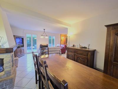 Maison - 142 m² - 7 pièces