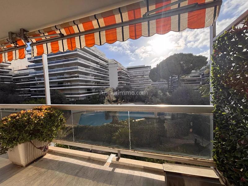 Appartement - 81 m² - 3 pièces