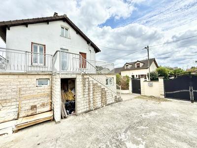 Maison - 192 m² - 7 pièces