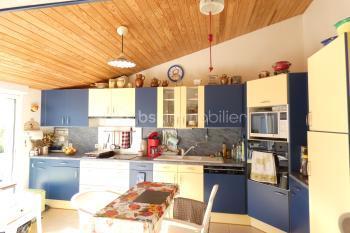 Maison traditionnelle - 140 m² - 6 pièces