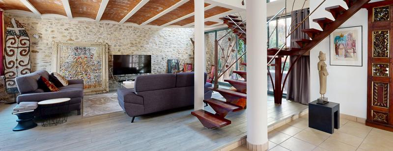 Maison en pierre - 256 m² - 8 pièces