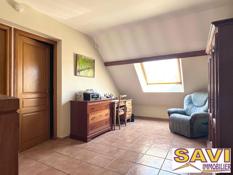 Maison traditionnelle - 174 m² - 8 pièces