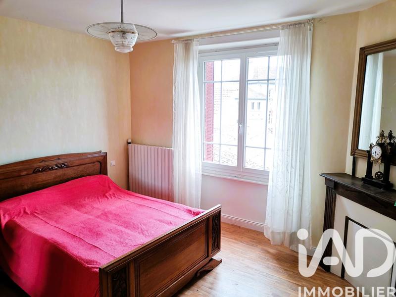 Maison - 188 m² - 8 pièces