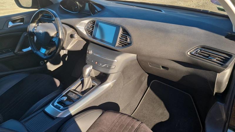 Peugeot 308 II 1.2 PureTech 130 Eat6 Feline