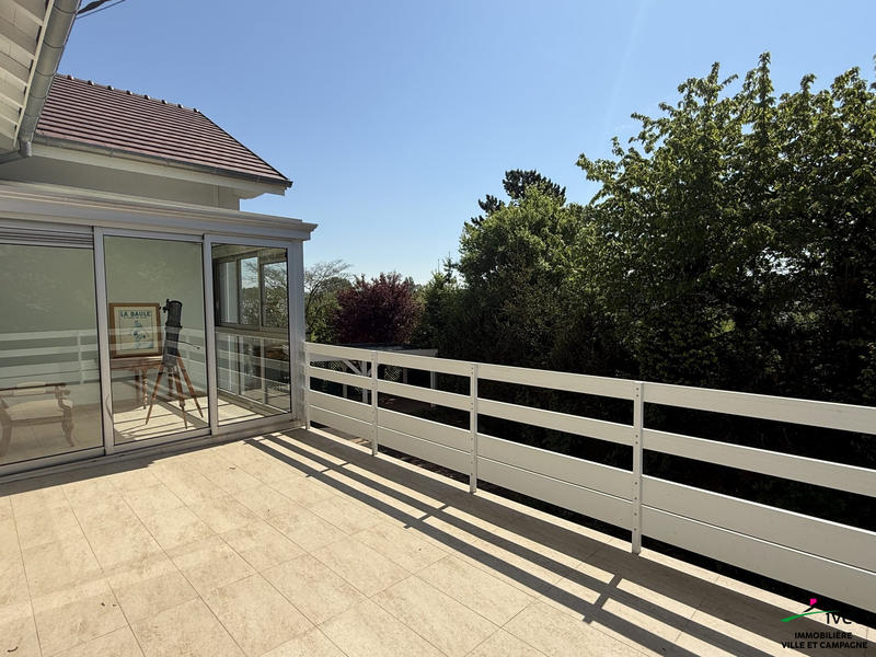 Maison - 226 m² - 8 pièces