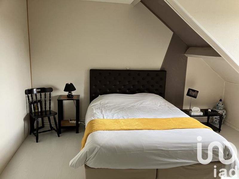 Maison - 233 m² - 7 pièces