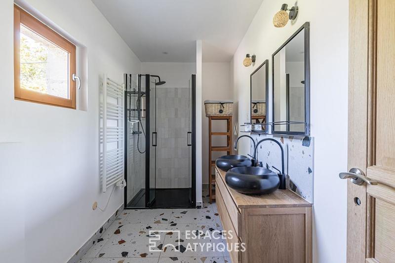 Maison en pierre - 332 m² - 10 pièces