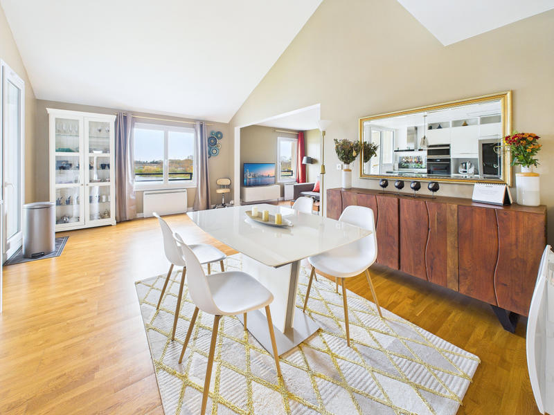 Appartement - 126 m² - 6 pièces