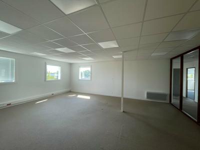 Bureau - 214 m²