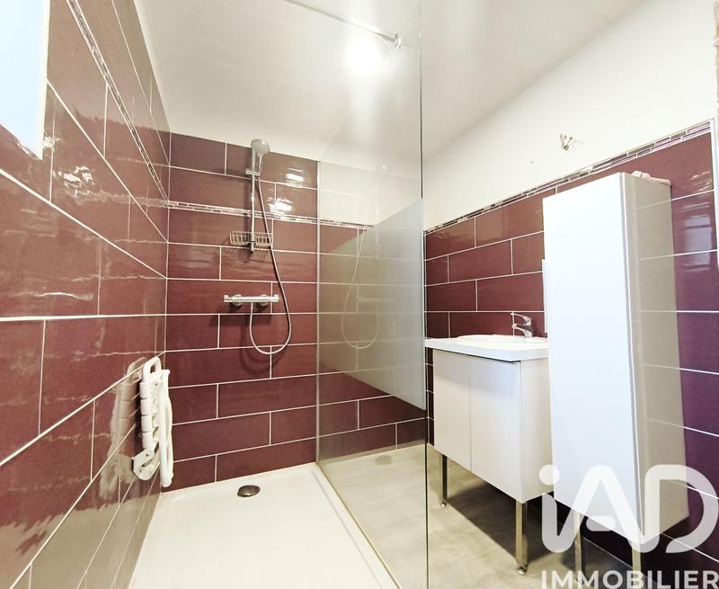 Maison - 163 m² - 9 pièces