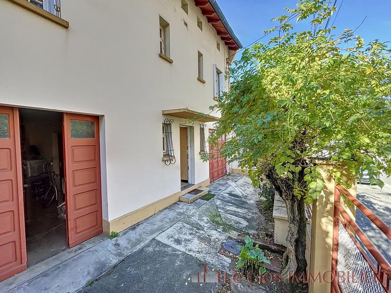 Maison - 172 m² - 9 pièces