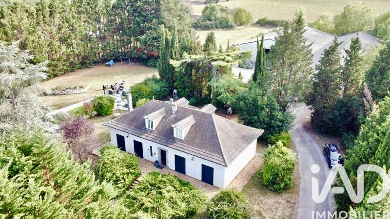 Maison - 315 m² - 7 pièces