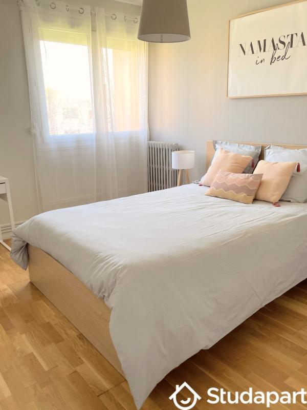 Chambre - 15 m² - 1 pièce
