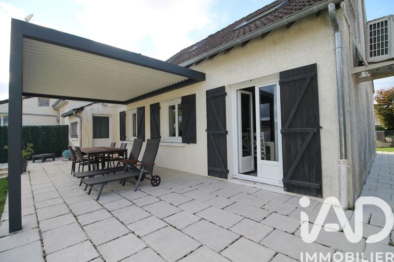 Maison - 96 m² - 6 pièces