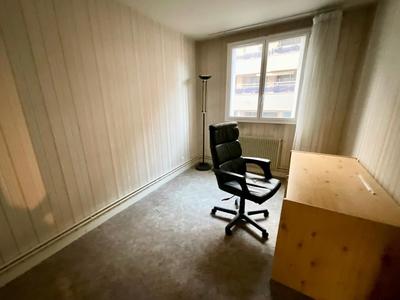 Appartement - 86 m² - 5 pièces