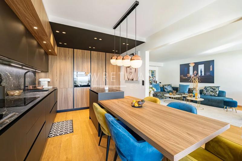 Appartement - 85 m² - 3 pièces