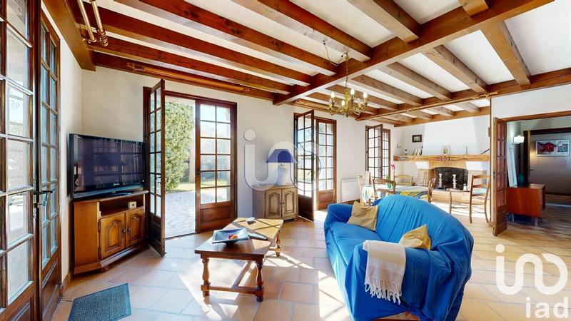 Maison - 221 m² - 7 pièces