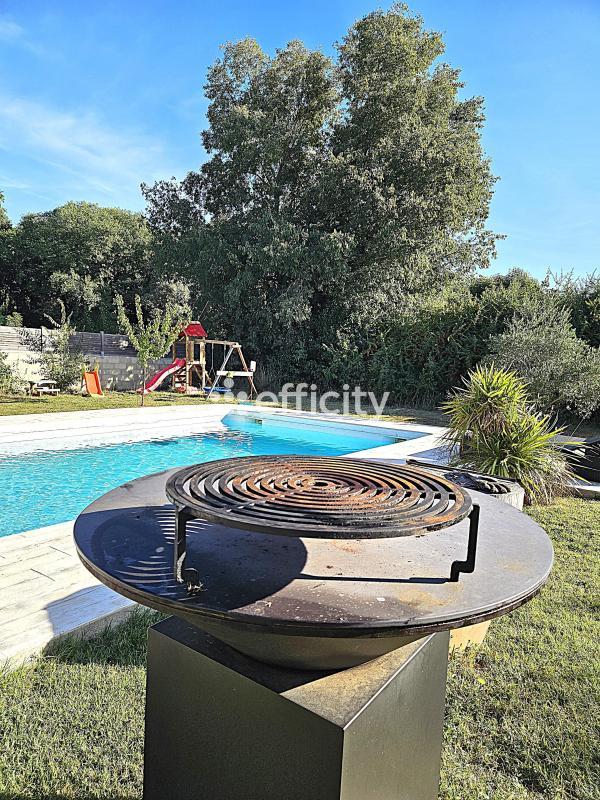 Villa - 187 m² - 7 pièces