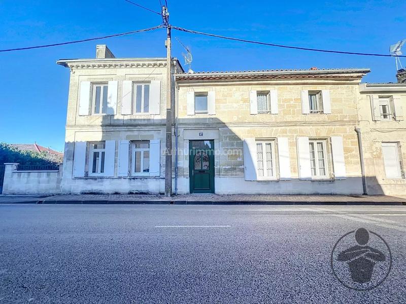 Maison - 252 m² - 9 pièces