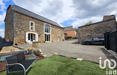 Maison - 251 m² - 7 pièces