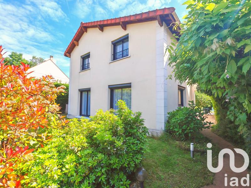 Maison - 204 m² - 8 pièces