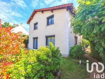 Maison - 204 m² - 8 pièces