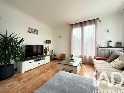 Maison - 141 m² - 8 pièces