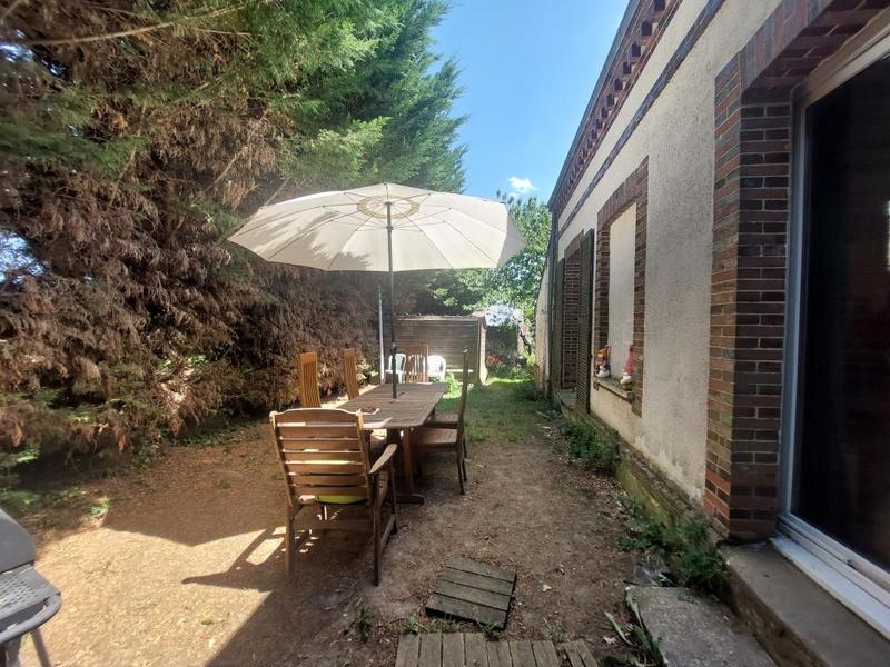 Maison - 99 m² - 5 pièces