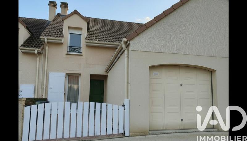 Maison - 90 m² - 4 pièces