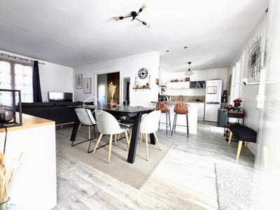 Maison - 127 m² - 5 pièces