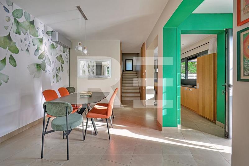 Maison - 183 m² - 6 pièces