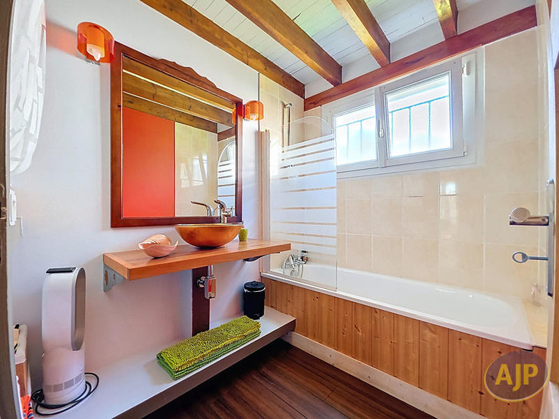 Maison - 134 m² - 6 pièces