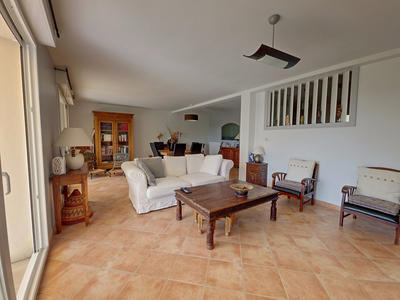 Maison - 173 m² - 6 pièces