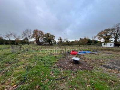 Terrain constructible - 997 m²