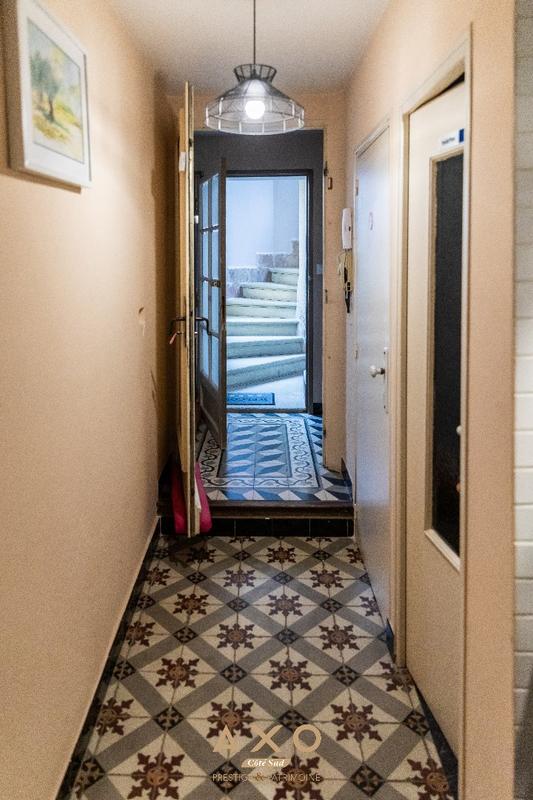 Demeure - 1 020 m² - 33 pièces