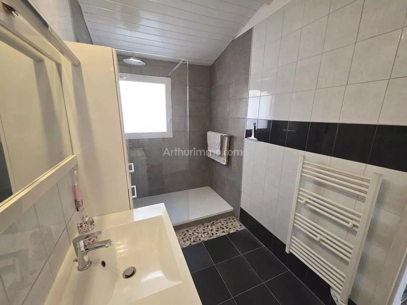 Maison - 98 m² - 4 pièces