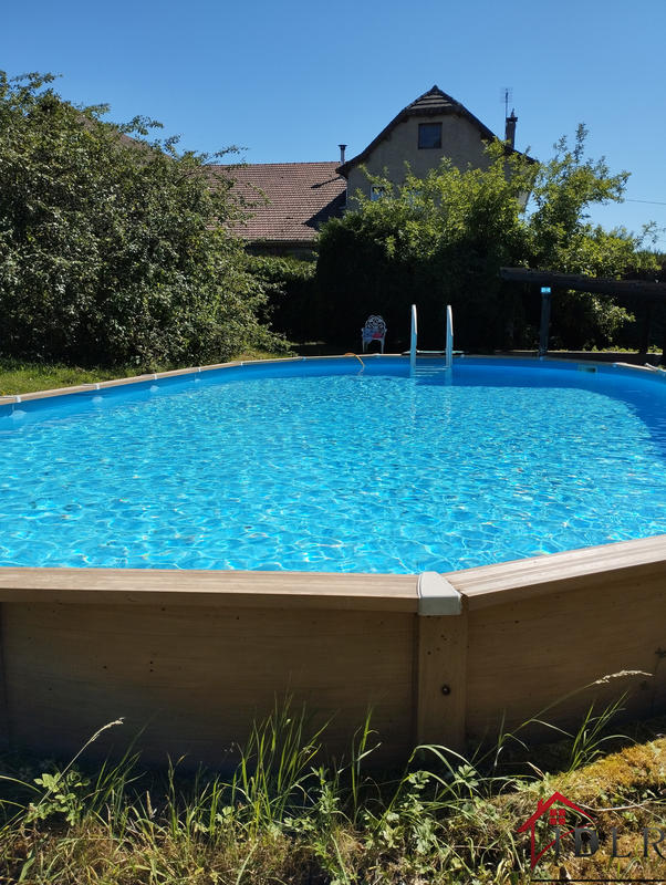 Maison - 210 m² - 8 pièces