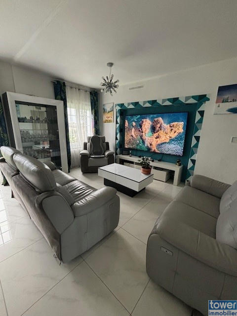 Maison - 190 m² - 6 pièces