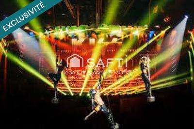 Local commercial - 700 m² - 4 pièces