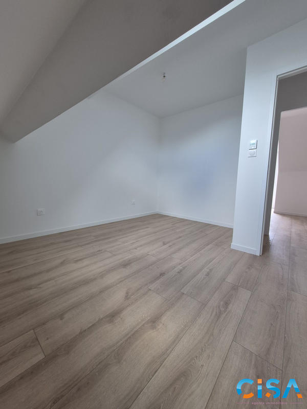 Maison traditionnelle - 96 m² - 4 pièces