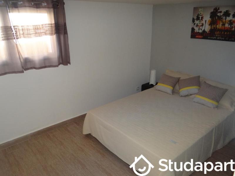 Chambre - 12 m² - 1 pièce