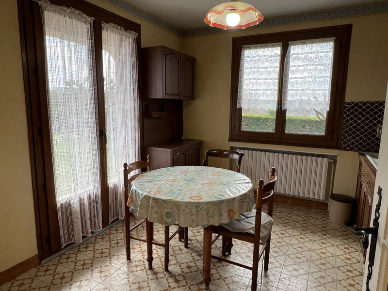 Maison - 110 m² - 10 pièces