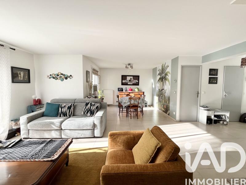 Maison - 95 m² - 4 pièces