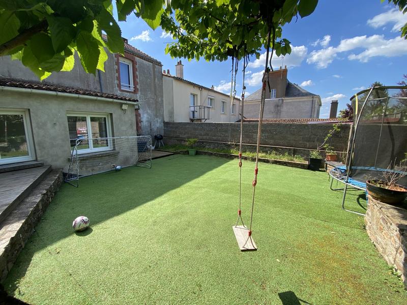 Local commercial - 130 m² - 7 pièces