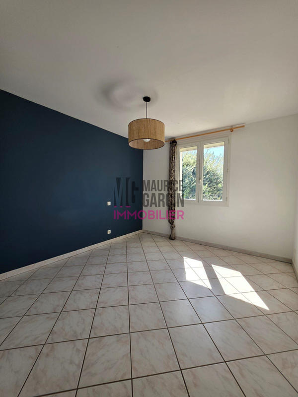 Maison - 234 m² - 6 pièces