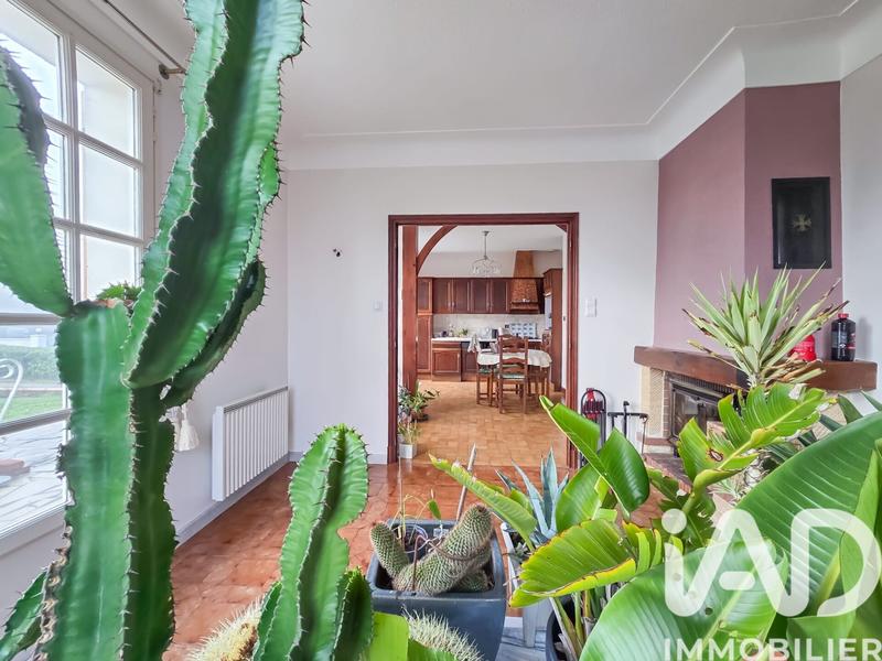 Maison - 140 m² - 5 pièces