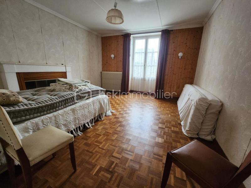 Propriété - 192 m² - 7 pièces