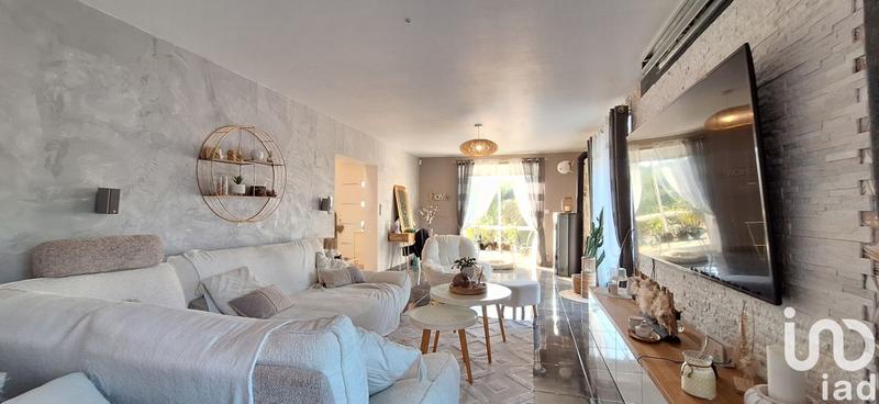 Maison - 198 m² - 9 pièces